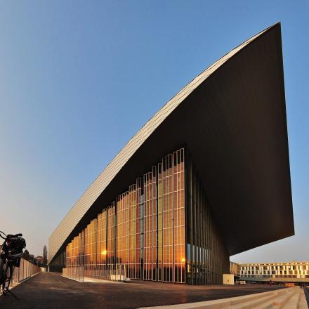 Transition énergétique : cartographier les matériaux photovoltaïques pour des panneaux solaires plus performants